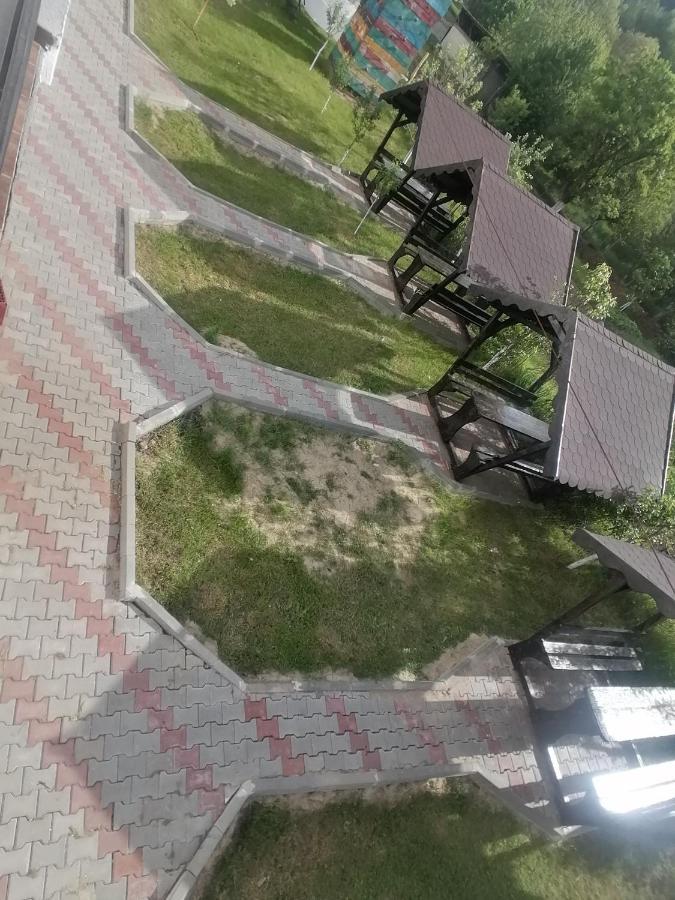 Pensiunea Iuliana Căpăţîneni-Ungureni Dış mekan fotoğraf