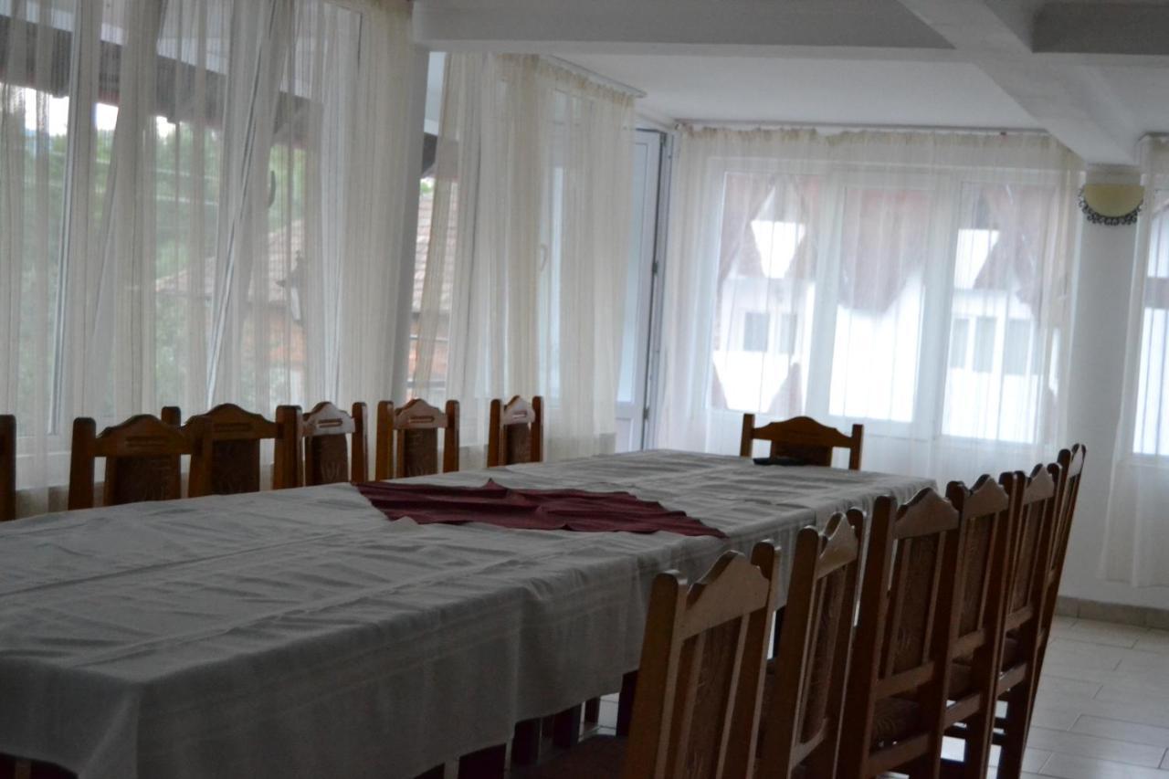 Pensiunea Iuliana Căpăţîneni-Ungureni Dış mekan fotoğraf